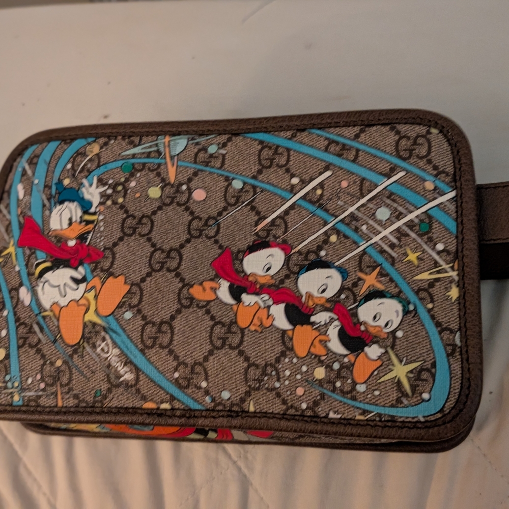 Gucci Brown Crossbody Bag with Donald Duck Print